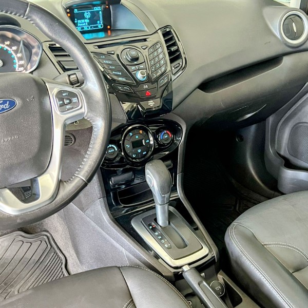 FORD FIESTA SEDAN TITANIUM 1.6 2014/2014 JOÃO CARROS MULTIMARCAS GUAPORÉ / Carros no Vale