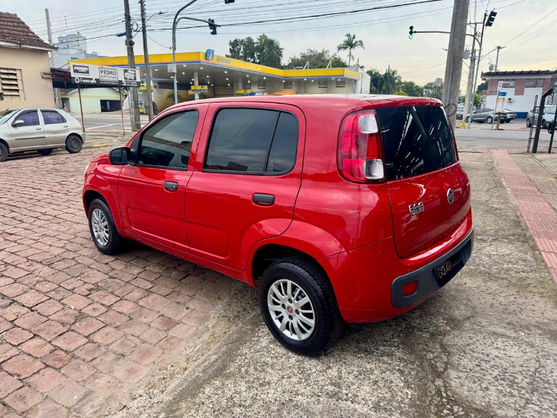 FIAT UNO VIVACE 1.0 8V FLEX 4P MEC. 2014/2014 AR MULTIMARCAS VENÂNCIO AIRES / Carros no Vale