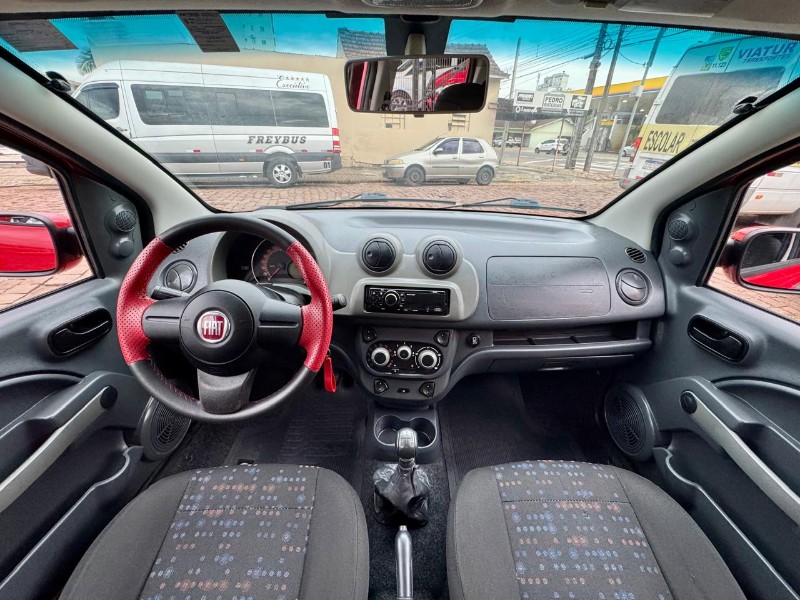 FIAT UNO VIVACE 1.0 8V FLEX 4P MEC. 2014/2014 AR MULTIMARCAS VENÂNCIO AIRES / Carros no Vale