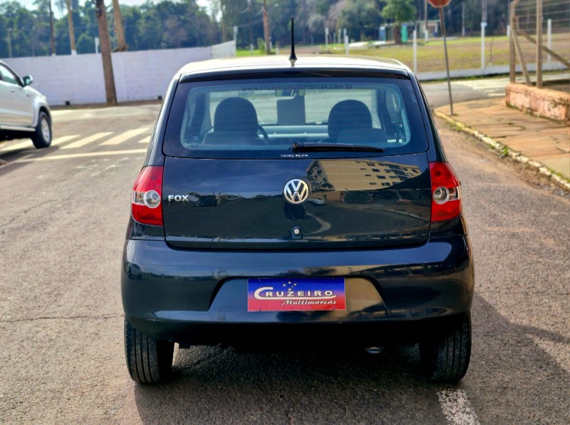 VOLKSWAGEN FOX CITY 1.0MI/ 1.0MI TOTAL FLEX 8V 3P 2008/2009 CRUZEIRO MULTIMARCAS CRUZEIRO DO SUL / Carros no Vale