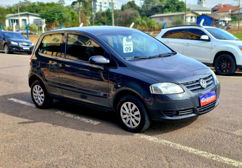 VOLKSWAGEN FOX CITY 1.0MI/ 1.0MI TOTAL FLEX 8V 3P 2008/2009 CRUZEIRO MULTIMARCAS CRUZEIRO DO SUL / Carros no Vale