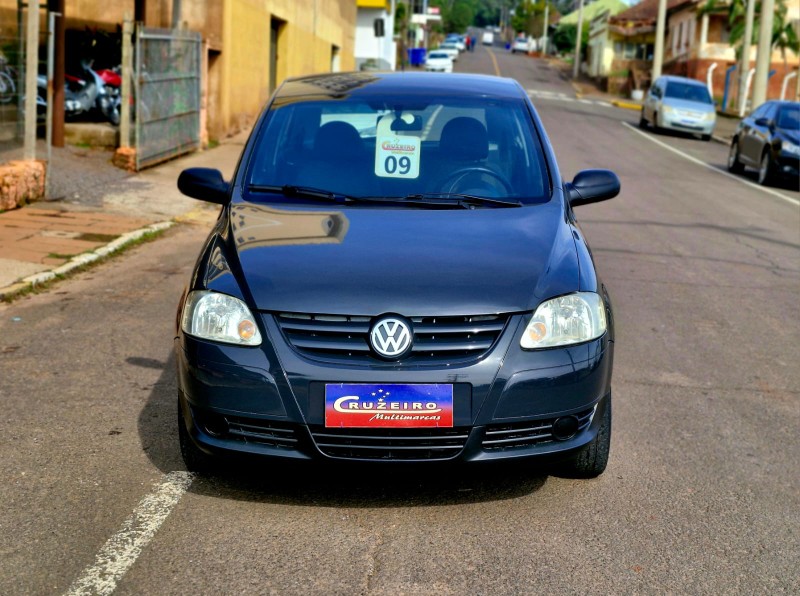 VOLKSWAGEN FOX CITY 1.0MI/ 1.0MI TOTAL FLEX 8V 3P 2008/2009 CRUZEIRO MULTIMARCAS CRUZEIRO DO SUL / Carros no Vale