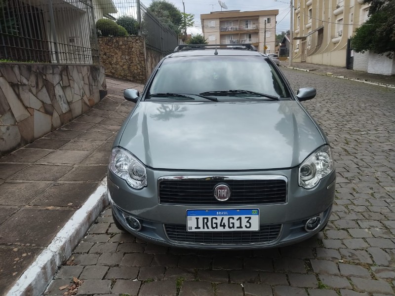 FIAT PALIO WEEKEND ATTRACTIVE 1.4 8V - 2011