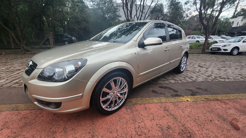 CHEVROLET VECTRA GT HATCH 2.0 2007/2008 FERNANDO AUTOMÓVEIS | REVENDA DE CARROS ARROIO DO MEIO ARROIO DO MEIO / Carros no Vale