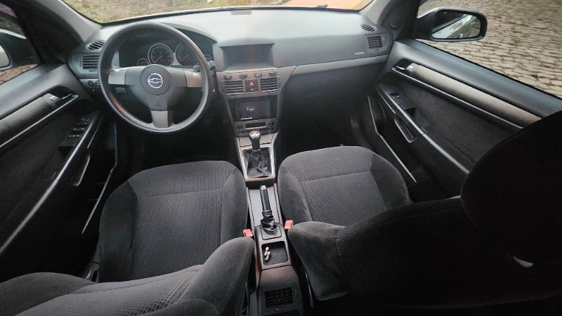 CHEVROLET VECTRA GT HATCH 2.0 2007/2008 FERNANDO AUTOMÓVEIS | REVENDA DE CARROS ARROIO DO MEIO ARROIO DO MEIO / Carros no Vale