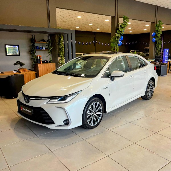 TOYOTA COROLLA 1.8 ALTIS PREMIUM 16V HÍBRIDO 2020/2020 JOÃO CARROS MULTIMARCAS GUAPORÉ / Carros no Vale