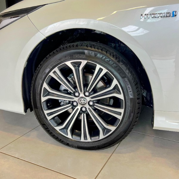 TOYOTA COROLLA 1.8 ALTIS PREMIUM 16V HÍBRIDO 2020/2020 JOÃO CARROS MULTIMARCAS GUAPORÉ / Carros no Vale