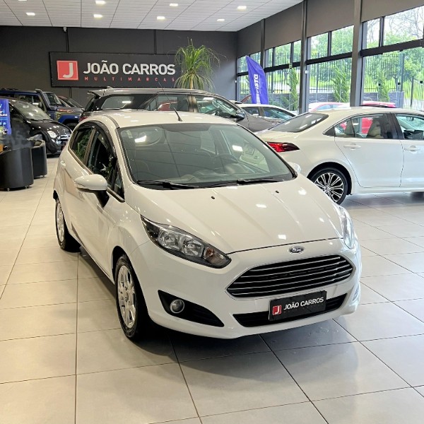 FORD FIESTA 1.6 SE HATCH 16V FLEX 4P MANUAL 2016/2016 JOÃO CARROS MULTIMARCAS GUAPORÉ / Carros no Vale