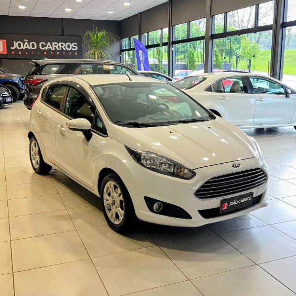 FORD FIESTA 1.6 SE HATCH 16V FLEX 4P MANUAL 2016/2016 JOÃO CARROS MULTIMARCAS GUAPORÉ / Carros no Vale
