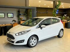 FORD FIESTA 1.6 SE HATCH 16V FLEX 4P MANUAL 2016/2016 JOÃO CARROS MULTIMARCAS GUAPORÉ / Carros no Vale