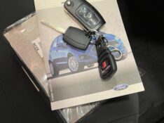 FORD FIESTA 1.6 SE HATCH 16V FLEX 4P MANUAL 2016/2016 JOÃO CARROS MULTIMARCAS GUAPORÉ / Carros no Vale