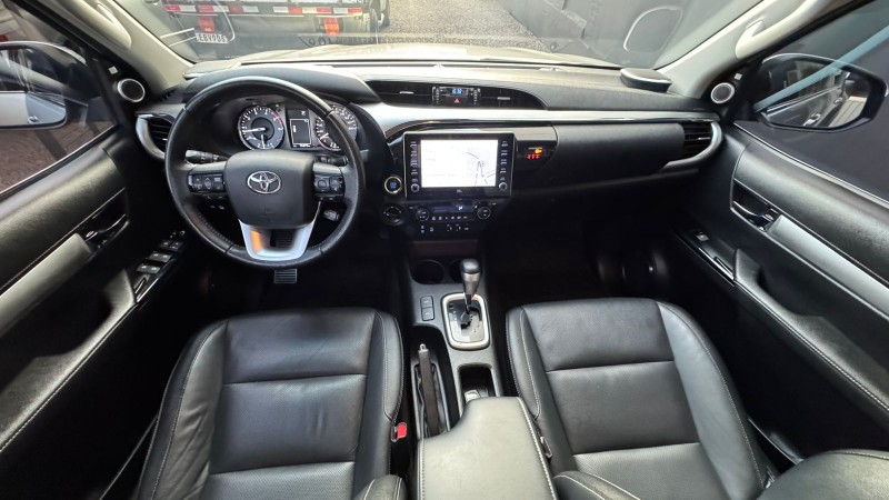 TOYOTA HILUX CAB.DUPLA SRX 2.8 /2022 IDEAL VEÍCULOS LAJEADO / Carros no Vale