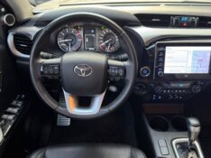 TOYOTA HILUX CAB.DUPLA SRX 2.8 /2022 IDEAL VEÍCULOS LAJEADO / Carros no Vale