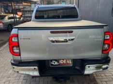 TOYOTA HILUX CAB.DUPLA SRX 2.8 /2022 IDEAL VEÍCULOS LAJEADO / Carros no Vale