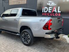 TOYOTA HILUX CAB.DUPLA SRX 2.8 /2022 IDEAL VEÍCULOS LAJEADO / Carros no Vale