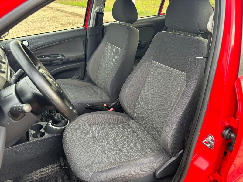 VOLKSWAGEN GOL 1.0 TREND 8V - 2013