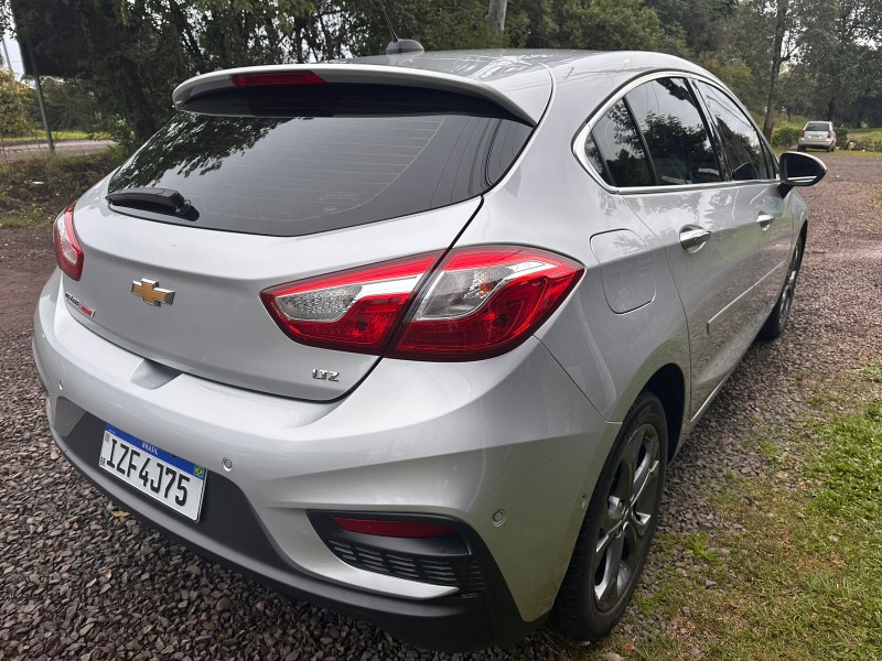 CHEVROLET CRUZE LTZ 1.4 16V TURBO FLEX 4P AUT. 2017/2017 MENEGHINI VEÍCULOS ARROIO DO MEIO / Carros no Vale
