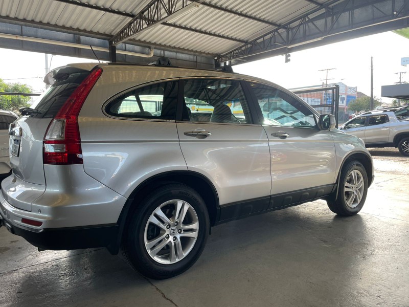 HONDA CR-V EXL 2.0 2010/2011 SANCCAR VEÍCULOS SANTA CRUZ DO SUL / Carros no Vale