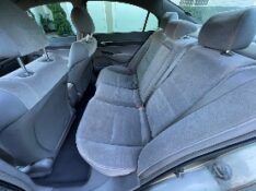 HONDA CIVIC SEDAN LXS 1.8/1.8 FLEX 16V MEC 4P 2008/2008 ELY AUTOMÓVEIS LAJEADO / Carros no Vale