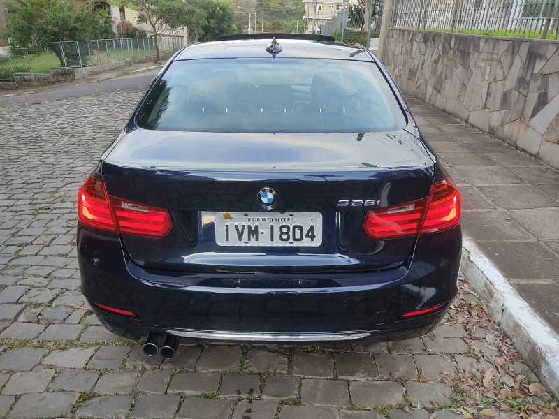BMW 328i 2.0 ACTIVE - 2013