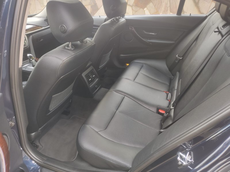 BMW 328i 2.0 ACTIVE - 2013