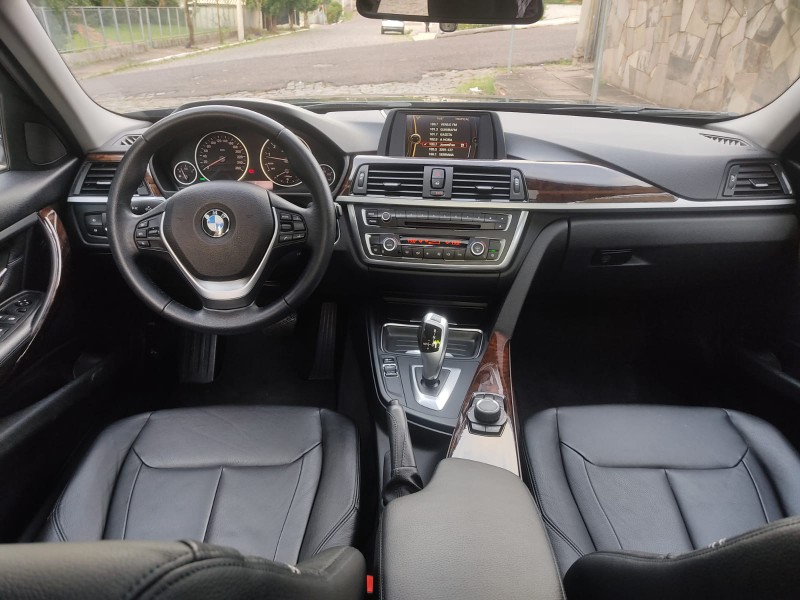 BMW 328i 2.0 ACTIVE - 2013