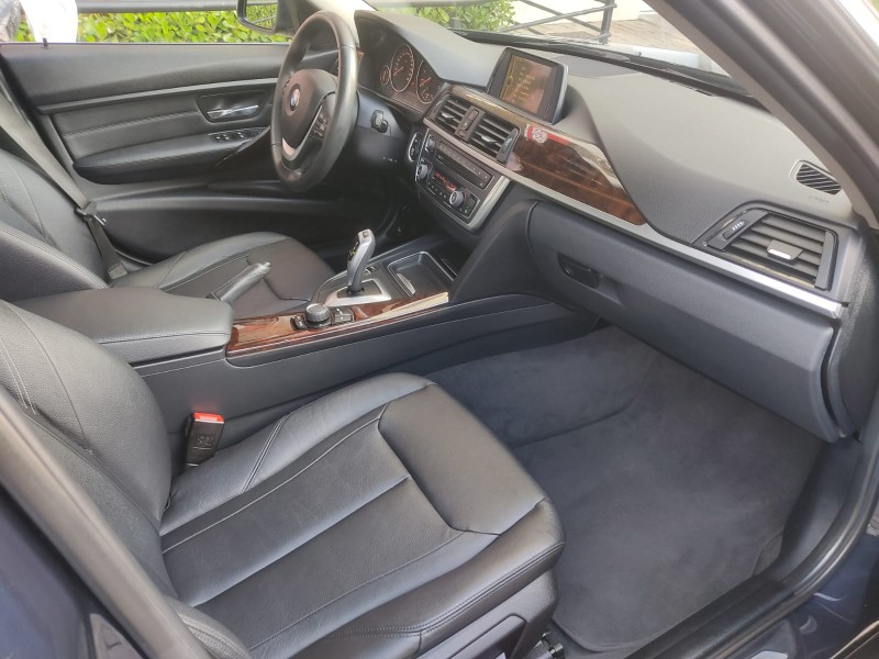 BMW 328i 2.0 ACTIVE - 2013