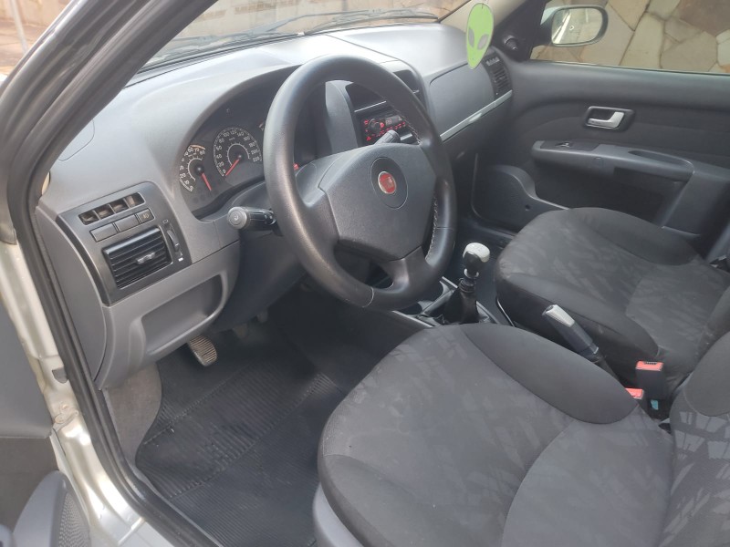 FIAT PALIO ELX FLEX - 2010