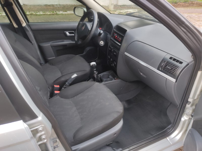 FIAT PALIO ELX FLEX - 2010
