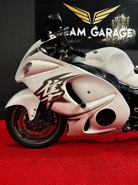 SUZUKI MOTOS GSX 1300 R HAYABUSA /2013 EXCLUSIVO VEÍCULOS SANTA CRUZ DO SUL / Carros no Vale