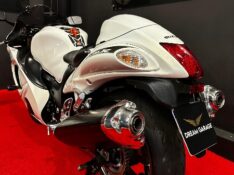 SUZUKI MOTOS GSX 1300 R HAYABUSA /2013 EXCLUSIVO VEÍCULOS SANTA CRUZ DO SUL / Carros no Vale