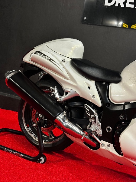 SUZUKI MOTOS GSX 1300 R HAYABUSA /2013 EXCLUSIVO VEÍCULOS SANTA CRUZ DO SUL / Carros no Vale