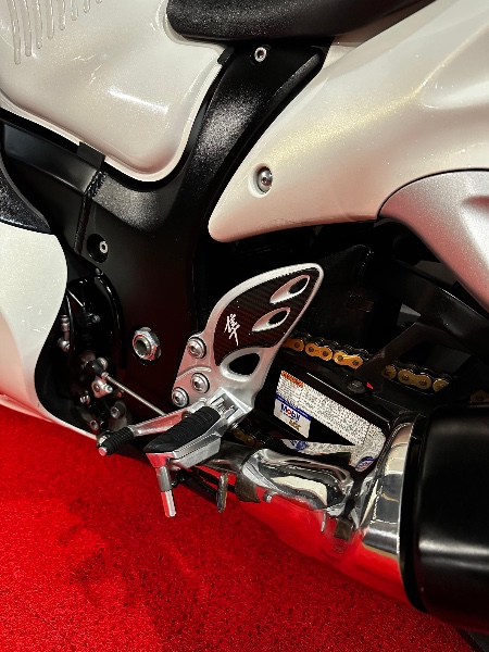 SUZUKI MOTOS GSX 1300 R HAYABUSA /2013 EXCLUSIVO VEÍCULOS SANTA CRUZ DO SUL / Carros no Vale