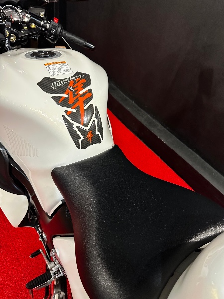 SUZUKI MOTOS GSX 1300 R HAYABUSA /2013 EXCLUSIVO VEÍCULOS SANTA CRUZ DO SUL / Carros no Vale