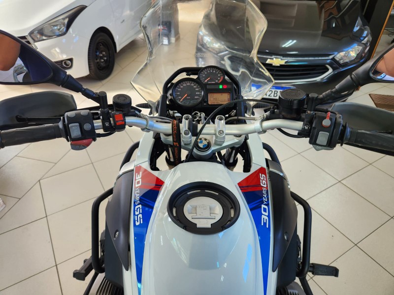 BMW MOTOS R 1200 GS 2010/2011 TS VEÍCULOS ANTA GORDA / Carros no Vale