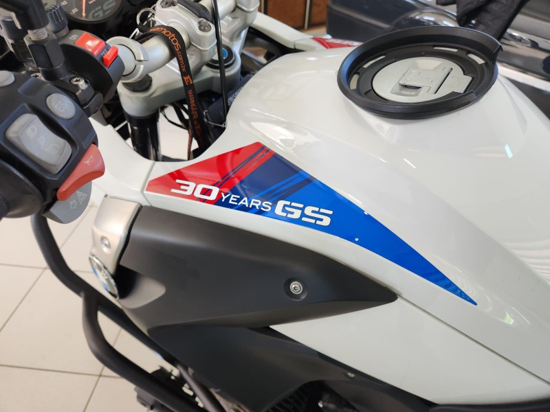 BMW MOTOS R 1200 GS 2010/2011 TS VEÍCULOS ANTA GORDA / Carros no Vale