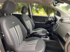 CHEVROLET SPIN ACTIV 1.8 2017/2018 ESTAÇÃO DO CARRO ESTRELA / Carros no Vale