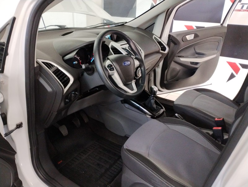 FORD ECOSPORT FREESTYLE 1.6 16V FLEX 5P 2014/2014 TIAGO AUTOMÓVEIS VENÂNCIO AIRES / Carros no Vale