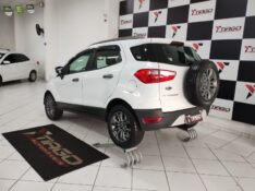 FORD ECOSPORT FREESTYLE 1.6 16V FLEX 5P 2014/2014 TIAGO AUTOMÓVEIS VENÂNCIO AIRES / Carros no Vale