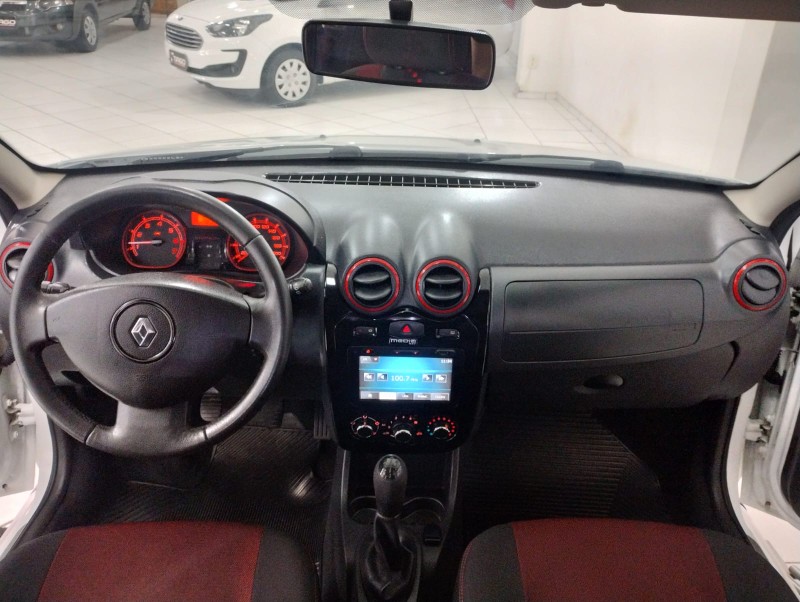 RENAULT SANDERO 1.6 STEPWAY 16V 2014/2014 TIAGO AUTOMÓVEIS VENÂNCIO AIRES / Carros no Vale