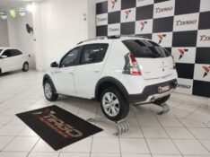 RENAULT SANDERO 1.6 STEPWAY 16V 2014/2014 TIAGO AUTOMÓVEIS VENÂNCIO AIRES / Carros no Vale