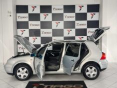VOLKSWAGEN GOLF 1.6 2010/2010 TIAGO AUTOMÓVEIS VENÂNCIO AIRES / Carros no Vale