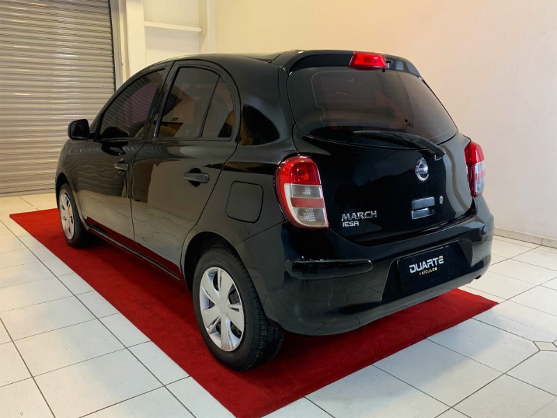 NISSAN MARCH 1.0 16V FLEX 2014/2015 DUARTE VEÍCULOS PORTO ALEGRE / Carros no Vale