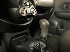 NISSAN MARCH 1.0 16V FLEX 2014/2015 DUARTE VEÍCULOS PORTO ALEGRE / Carros no Vale
