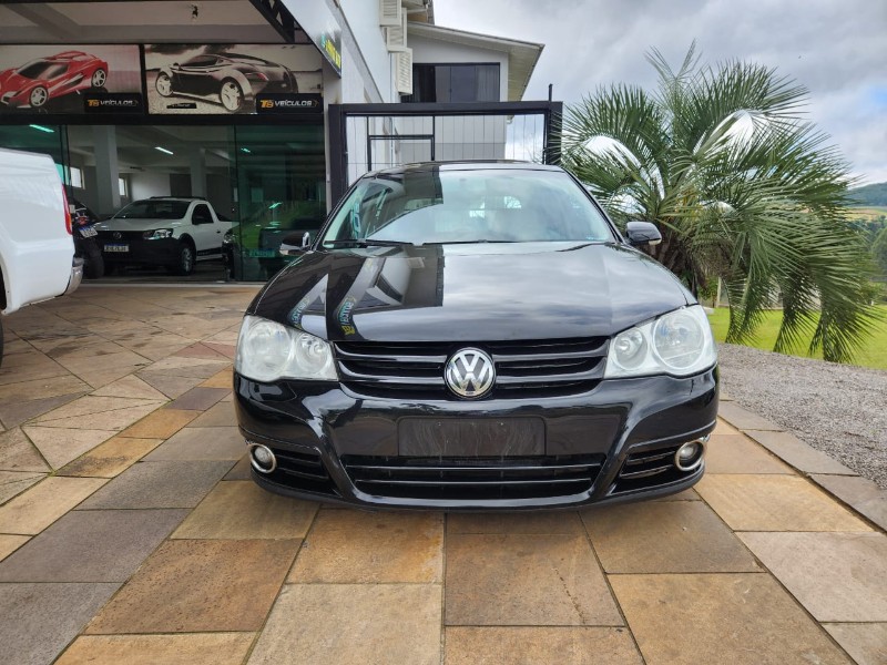 VOLKSWAGEN GOLF SPORTLINE 1.6 2010/2010 TS VEÍCULOS ANTA GORDA / Carros no Vale