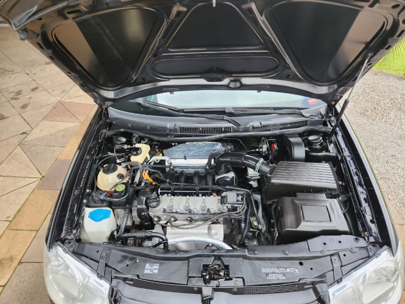 VOLKSWAGEN GOLF SPORTLINE 1.6 2010/2010 TS VEÍCULOS ANTA GORDA / Carros no Vale