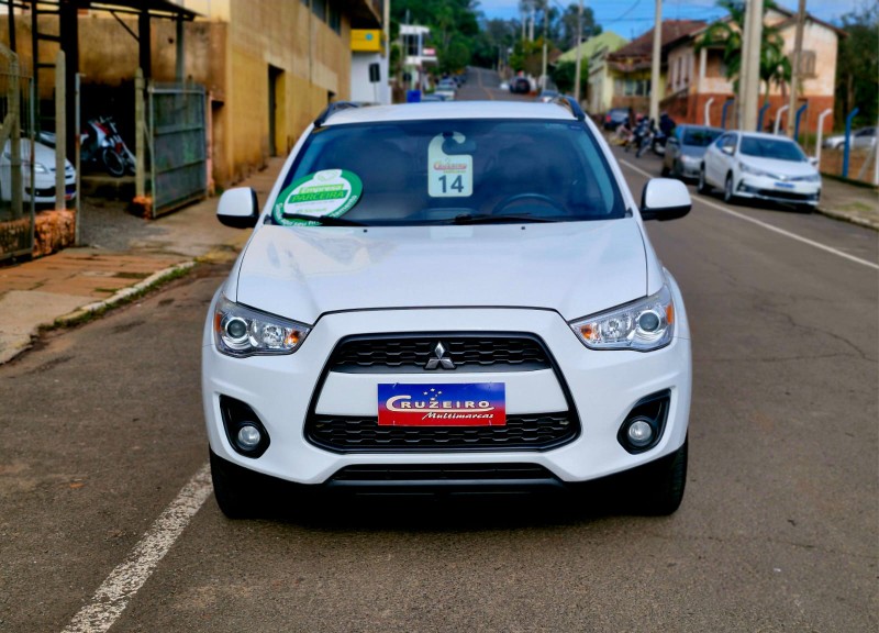 MITSUBISHI ASX 2.0 2013/2014 CRUZEIRO MULTIMARCAS CRUZEIRO DO SUL / Carros no Vale