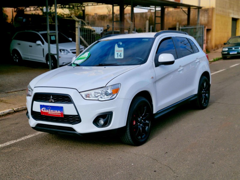 MITSUBISHI ASX 2.0 2013/2014 CRUZEIRO MULTIMARCAS CRUZEIRO DO SUL / Carros no Vale