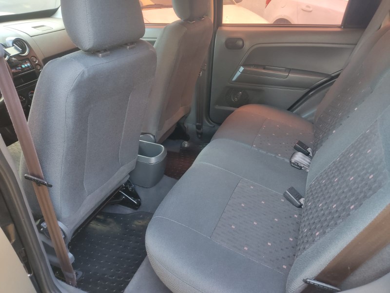 FORD ECOSPORT XLS 1.6 - 2004