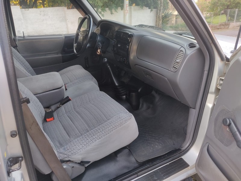 FORD RANGER 2.8 XL 4X4 8V - 2005